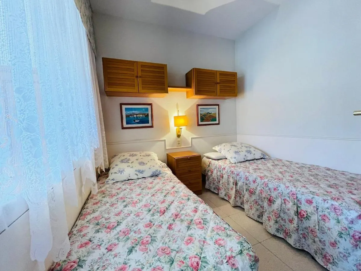 Apartamento Vistas Al Mar, Con Acceso Directo A La Playa, Piscina Y Parking Gratis!!! Apartment Cambrils